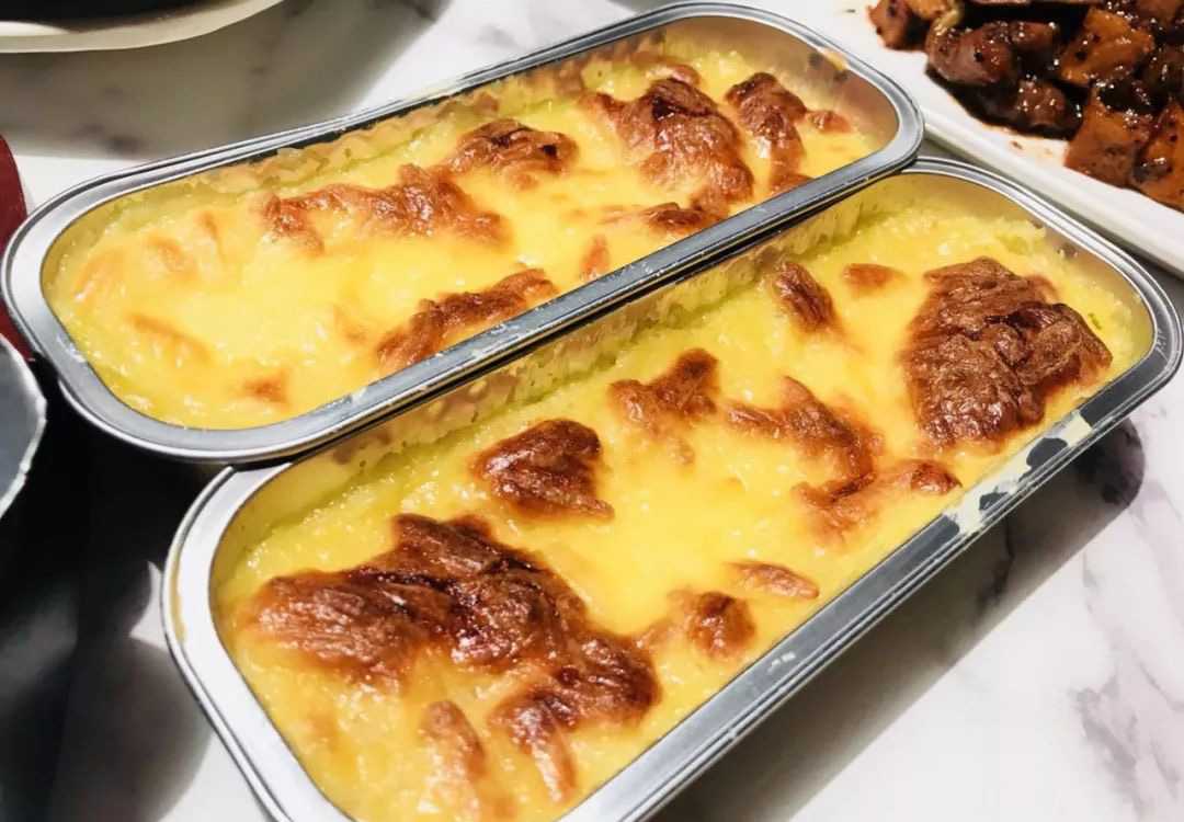 拒絕手工焦慮，呂工機(jī)械助您搶占“芝士焗榴蓮”千億藍(lán)海市場(chǎng)